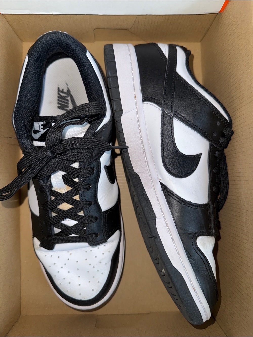 Nike panda dunks